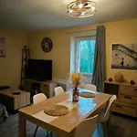 Le Logis Dans La Place De Deux Apartment