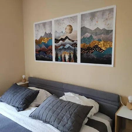 Le Logis Dans La Place De Deux 아파트 Thouarcé